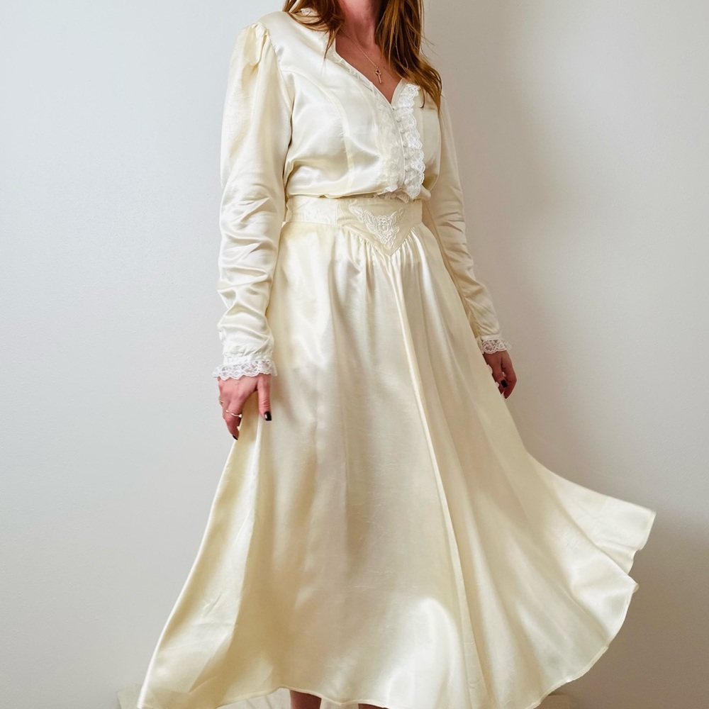 Vintage Circle T Blouse and Skirt Set Satin Lace Antique Wedding Retro